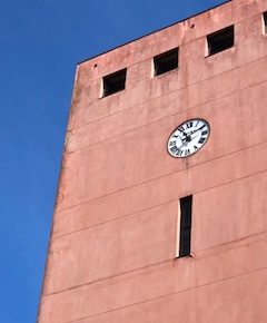 Ciudadanos denuncia el estado de abandono de la Torre del Reloj