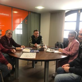 Ciudadanos Avilés apoya a Ludópatas Asociados para que dispongan de un local para sus terapias de autoayuda 