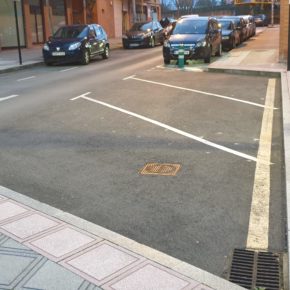 Ciudadanos Siero pide al equipo de gobierno que se revisen las plazas de aparcamiento reservadas a las dependencias policiales de Lugones 