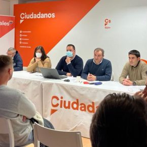 Ciudadanos Gijón relanza su acción política de cara a las elecciones de 2023 con la puesta en marcha de debates, tertulias y una mayor presencia en la calle 